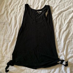 Black workout top